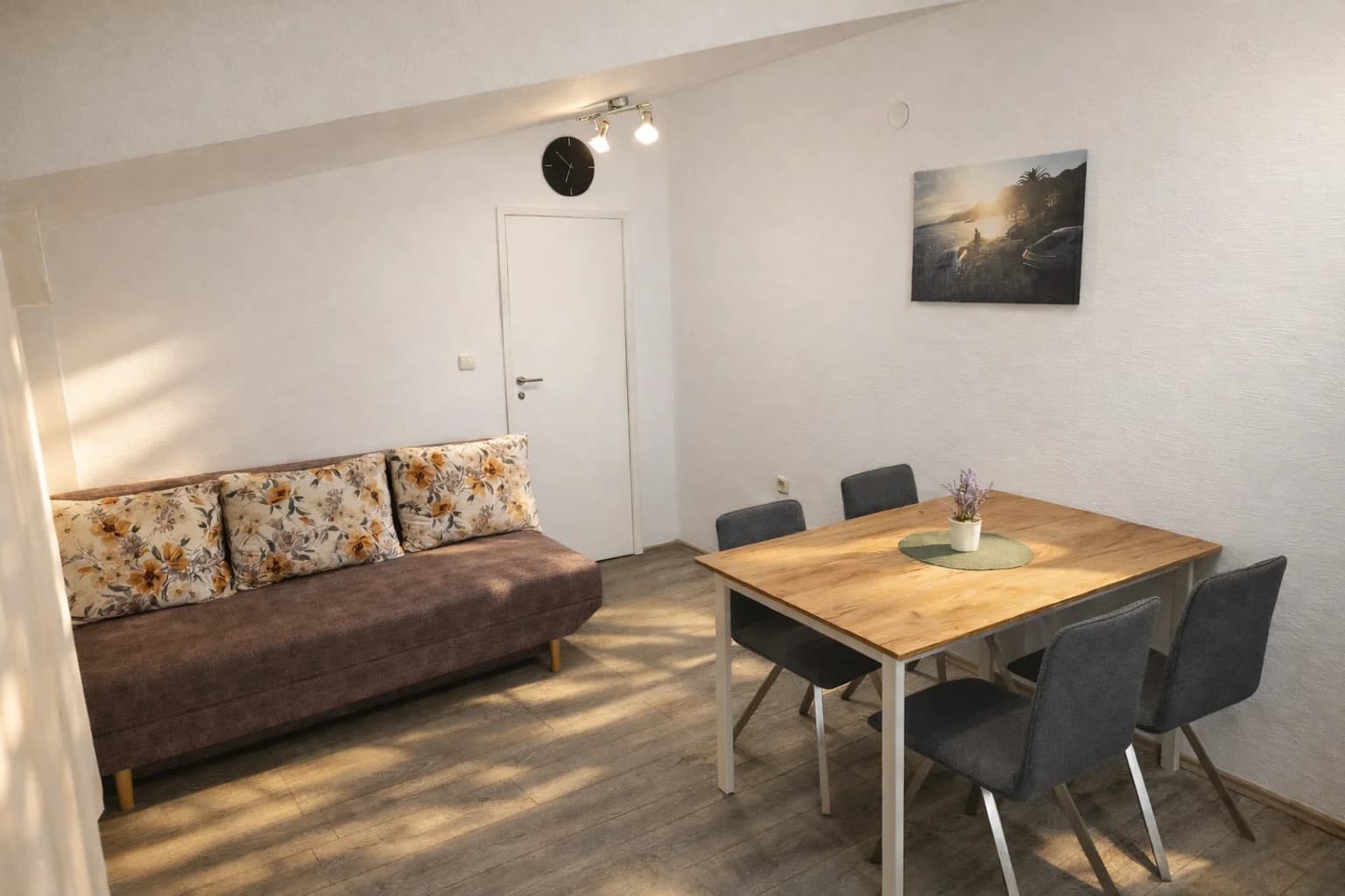 Apartment 3 [2+2] - View 3