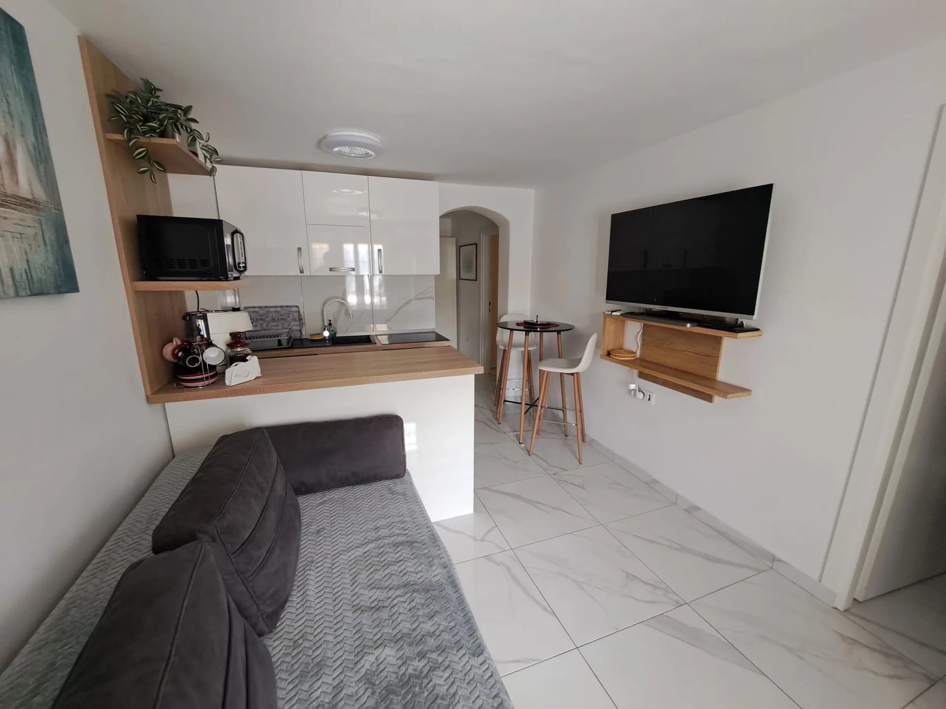 Apartment 1 (5 guests)  - View 2